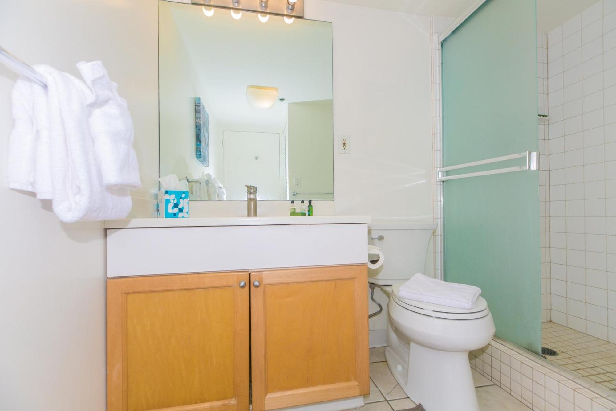 Ilikai Tower One Bedroom Lagoon View Waikiki Condos With Lanai & Free Wifi Honolulu Camera foto