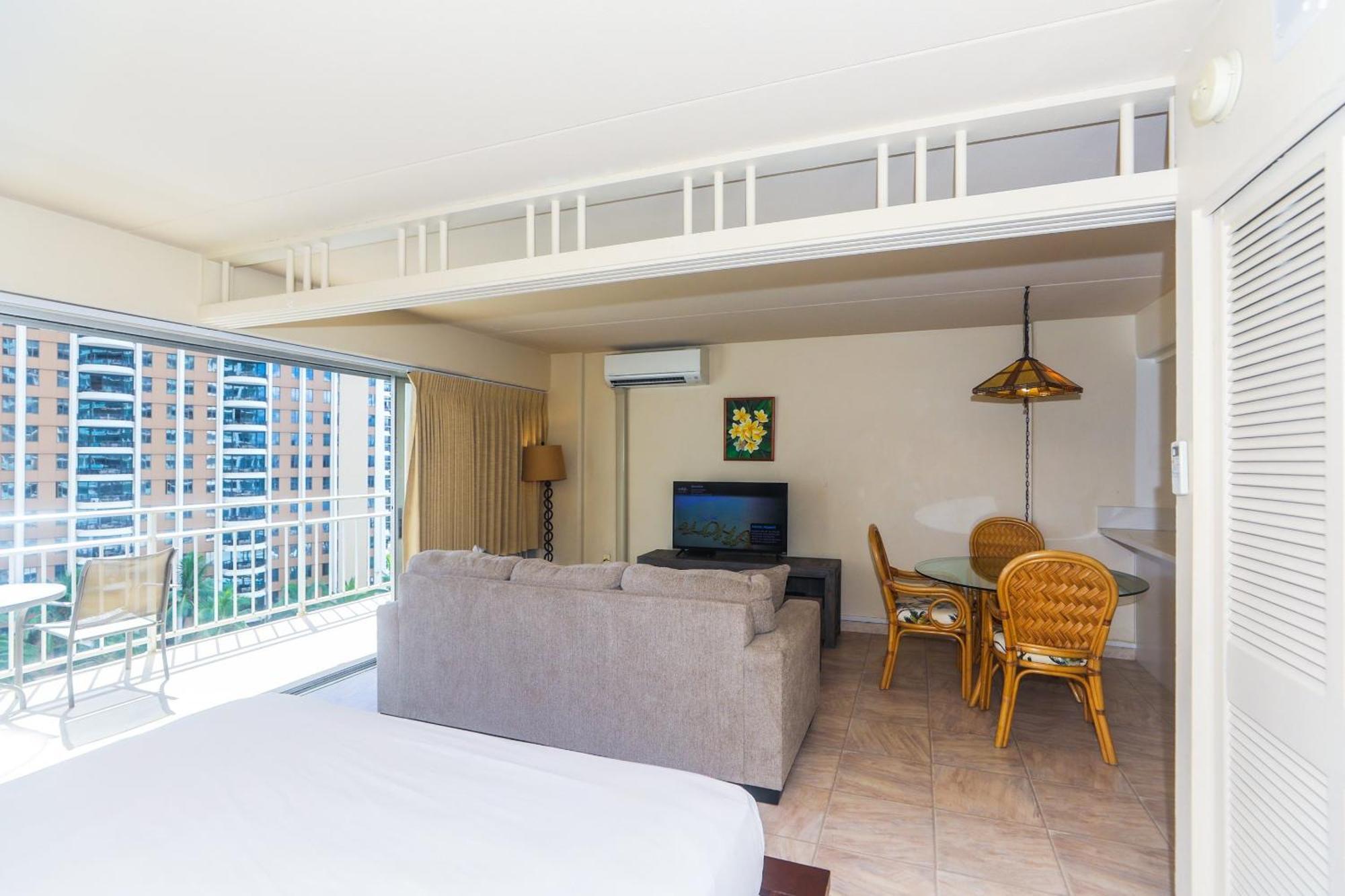 Ilikai Tower One Bedroom Lagoon View Waikiki Condos With Lanai & Free Wifi Honolulu Camera foto